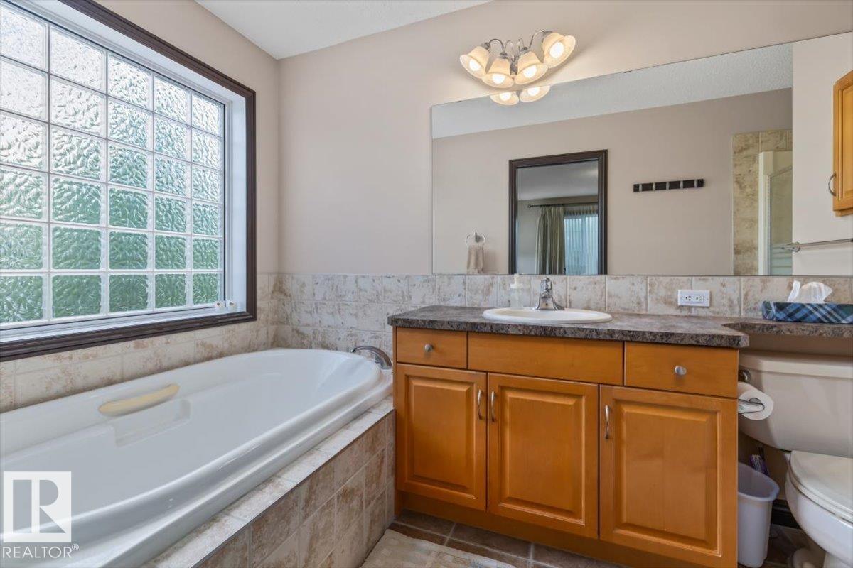 5015 Thibault Wy Nw, Edmonton, Alberta  T6R 3R4 - Photo 24 - E4491386