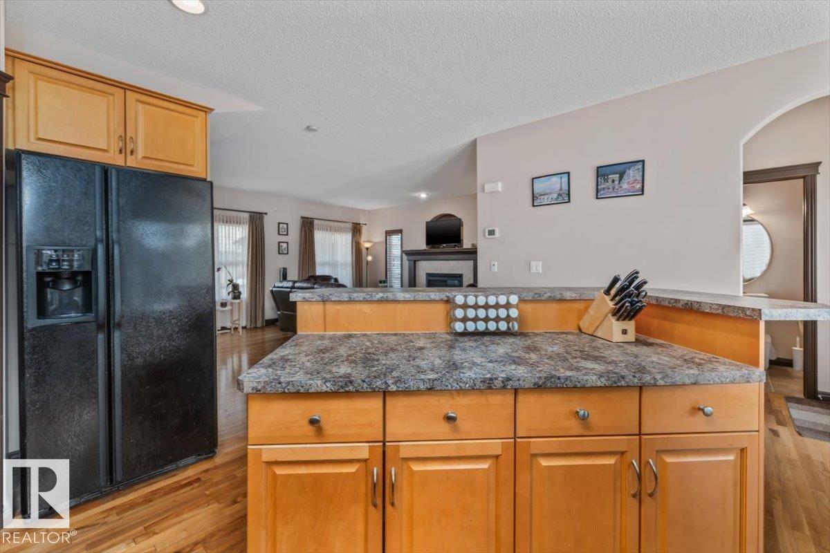 5015 Thibault Wy Nw, Edmonton, Alberta  T6R 3R4 - Photo 10 - E4491386
