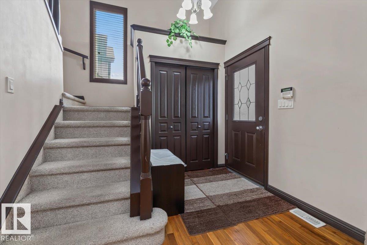 5015 Thibault Wy Nw, Edmonton, Alberta  T6R 3R4 - Photo 2 - E4491386