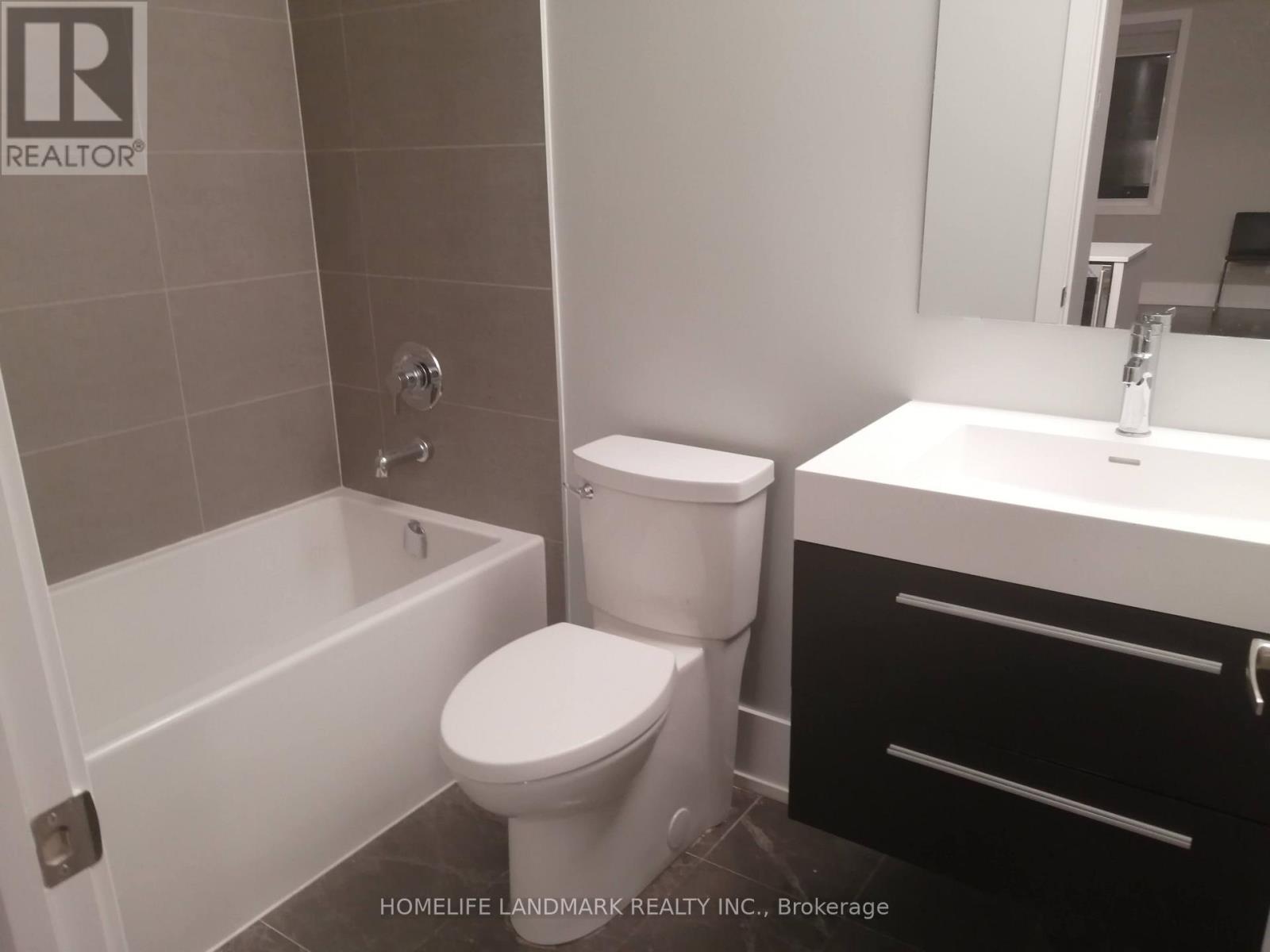 Th #7 - 165 Pears Avenue, Toronto, Ontario  M5R 0C1 - Photo 18 - C13231724