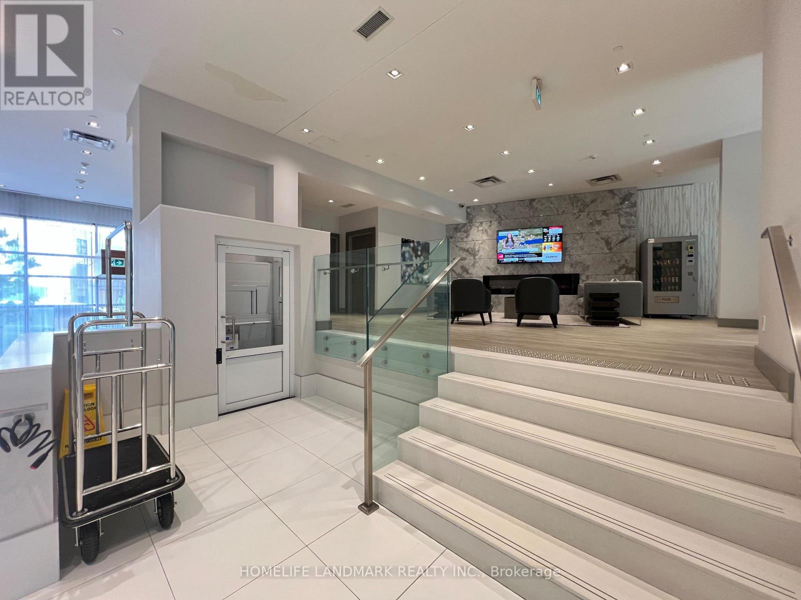 Th #7 - 165 Pears Avenue, Toronto, Ontario  M5R 0C1 - Photo 32 - C13231724