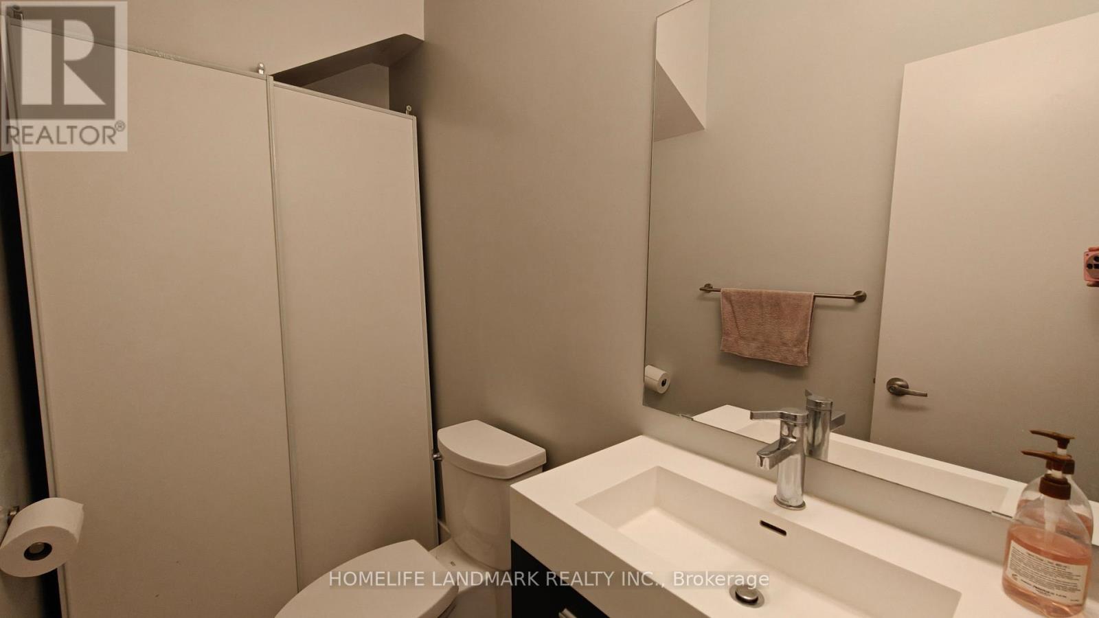 Th #7 - 165 Pears Avenue, Toronto, Ontario  M5R 0C1 - Photo 8 - C13231724