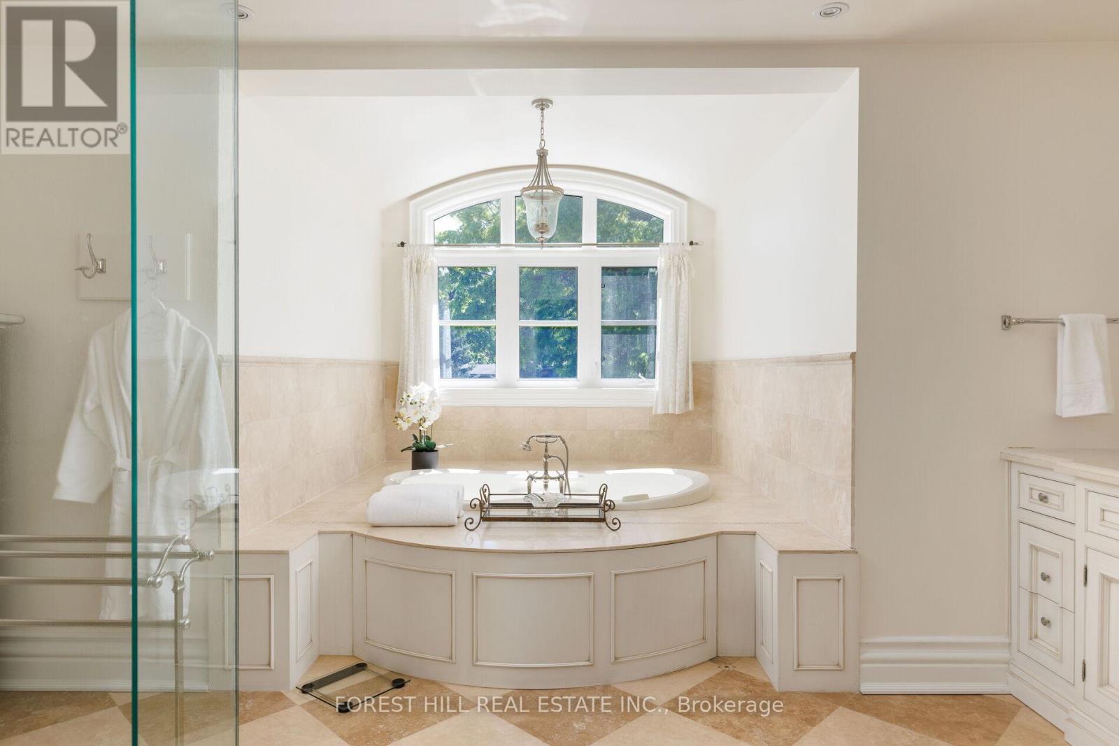14 Denewood Crescent, Toronto, Ontario  M3B 1M5 - Photo 20 - C13231732
