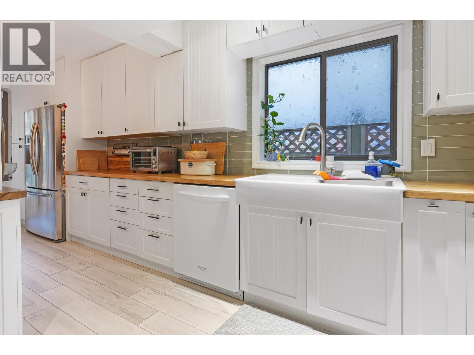 4990 Capilano Road, North Vancouver, British Columbia  V7R 4K6 - Photo 5 - R3131471