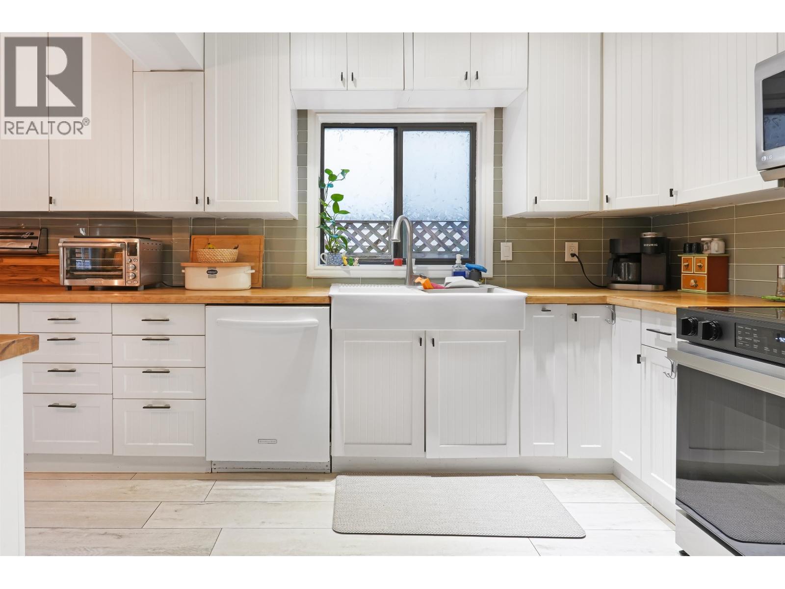 4990 Capilano Road, North Vancouver, British Columbia  V7R 4K6 - Photo 6 - R3131471