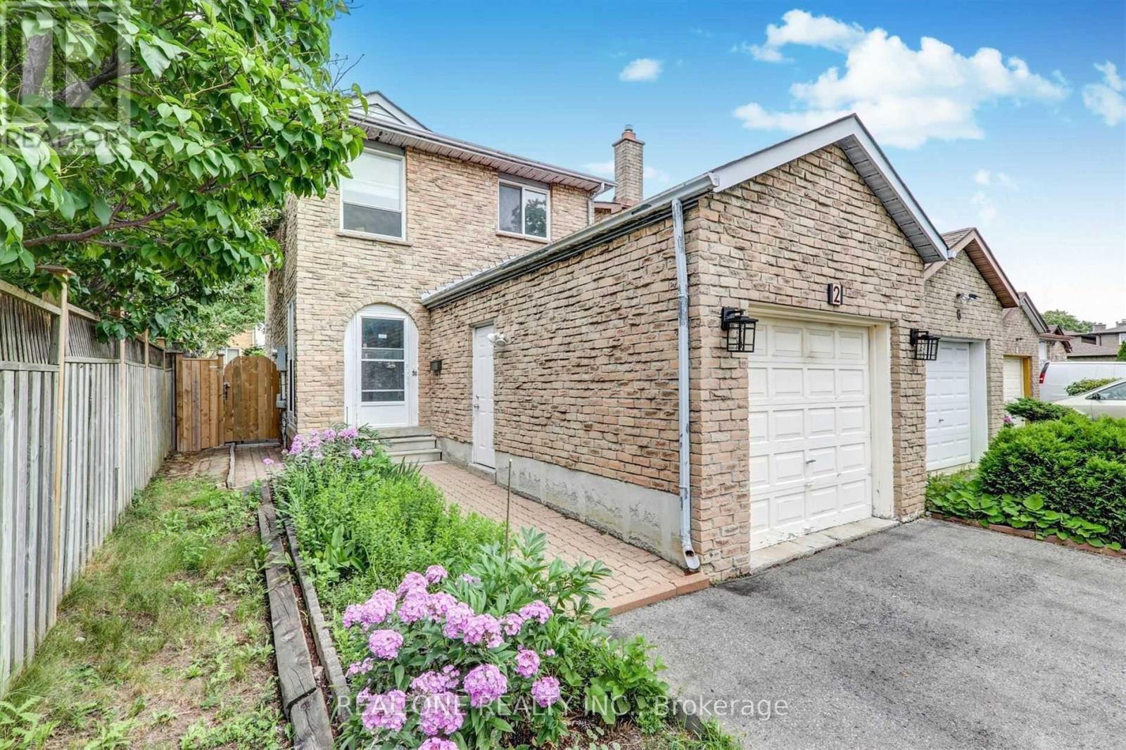 2 Maitland Drive, Markham, Ontario  L3R 4M7 - Photo 2 - N13231720