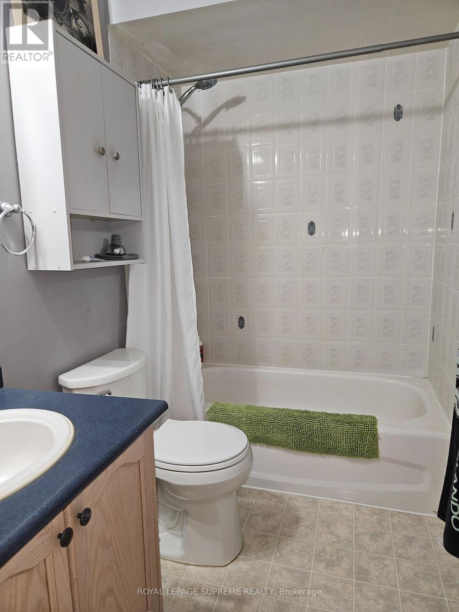 123 Trevino Circle, Barrie, Ontario  L4M 6T8 - Photo 15 - S13231736