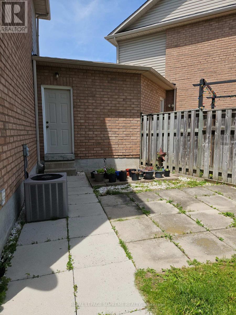123 Trevino Circle, Barrie, Ontario  L4M 6T8 - Photo 21 - S13231736