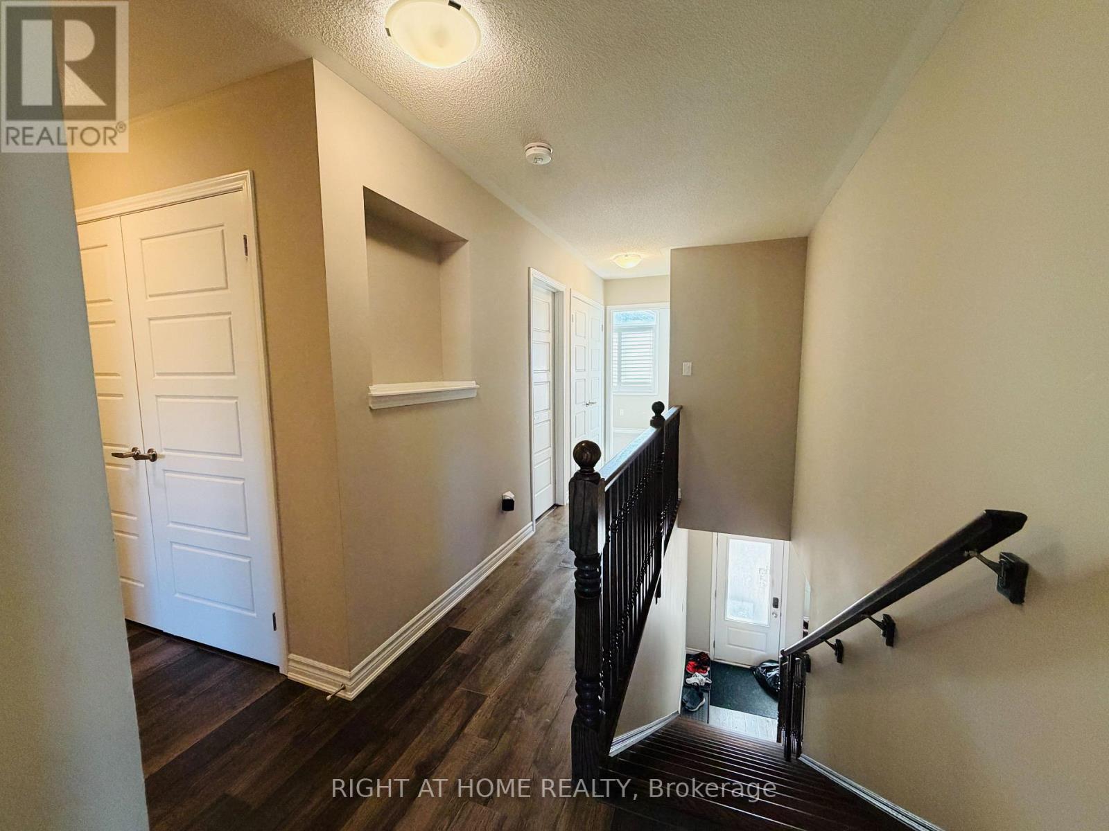 567 Bellflower Court, Milton, Ontario  L9E 1W5 - Photo 17 - W13231750
