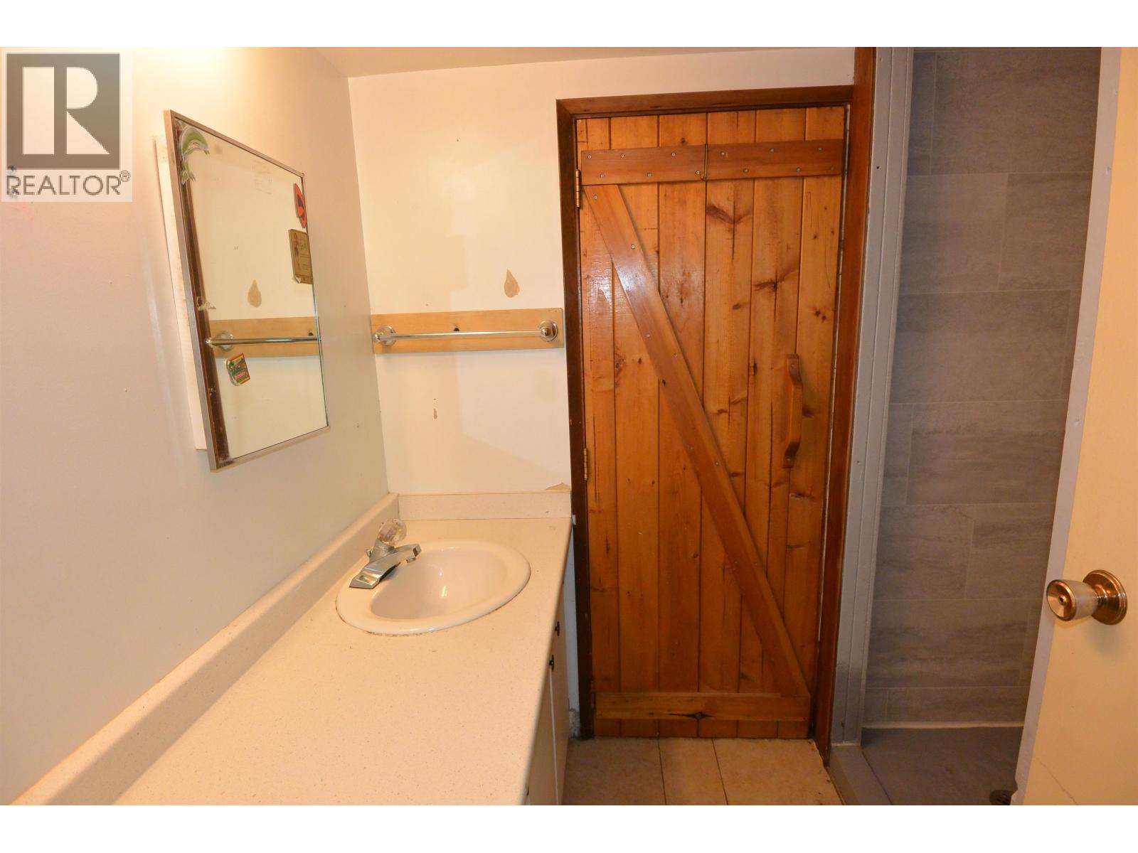 3686 Victoria Drive, Smithers, British Columbia  V0J 2N0 - Photo 26 - R3131477