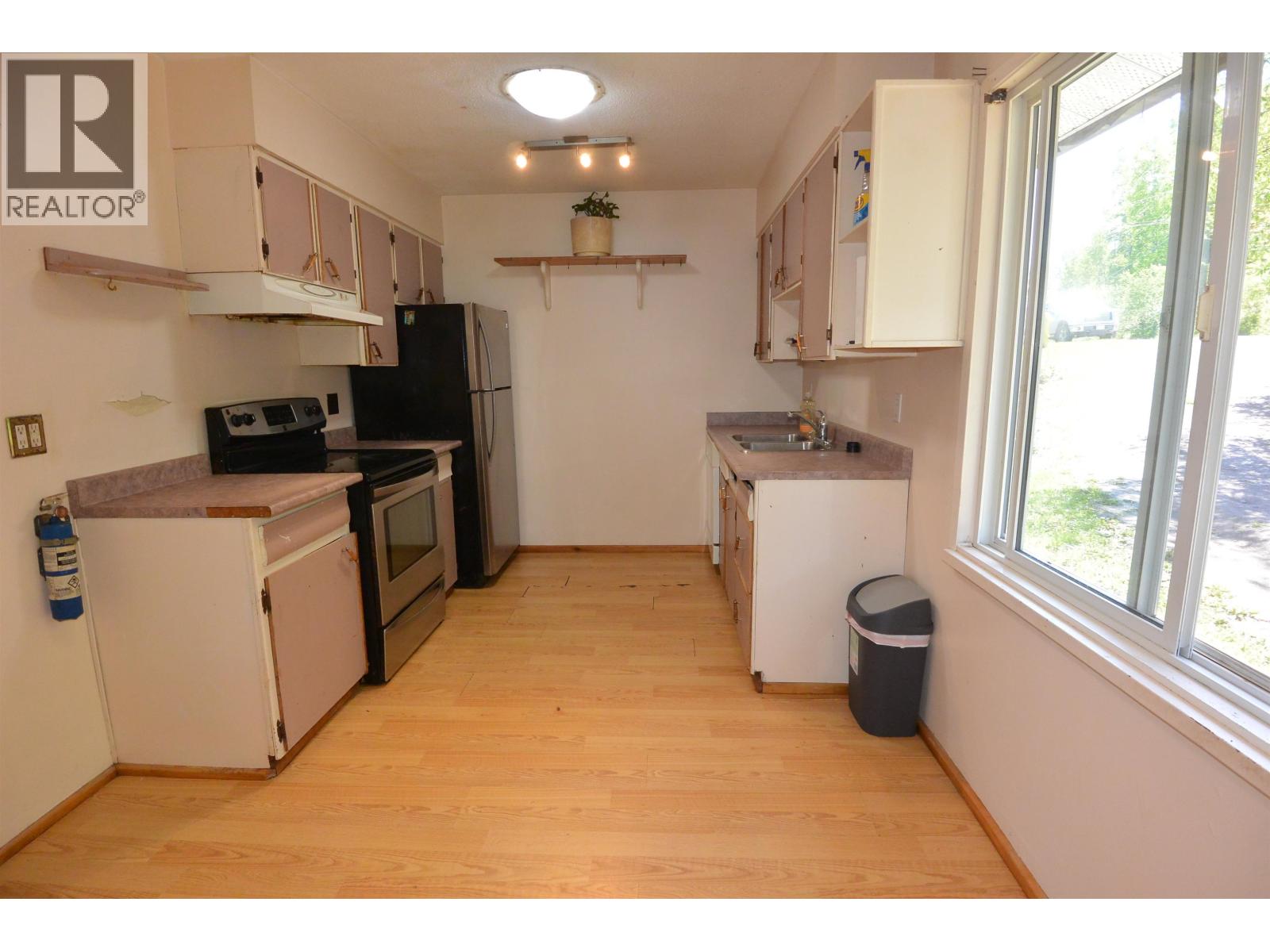 3686 Victoria Drive, Smithers, British Columbia  V0J 2N0 - Photo 15 - R3131477