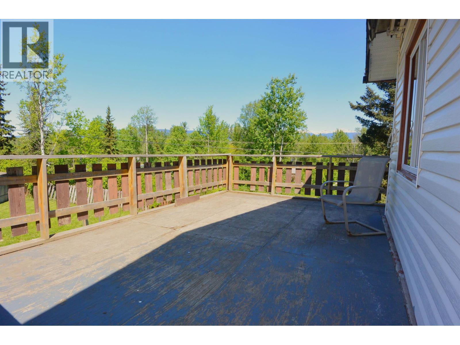 3686 Victoria Drive, Smithers, British Columbia  V0J 2N0 - Photo 4 - R3131477