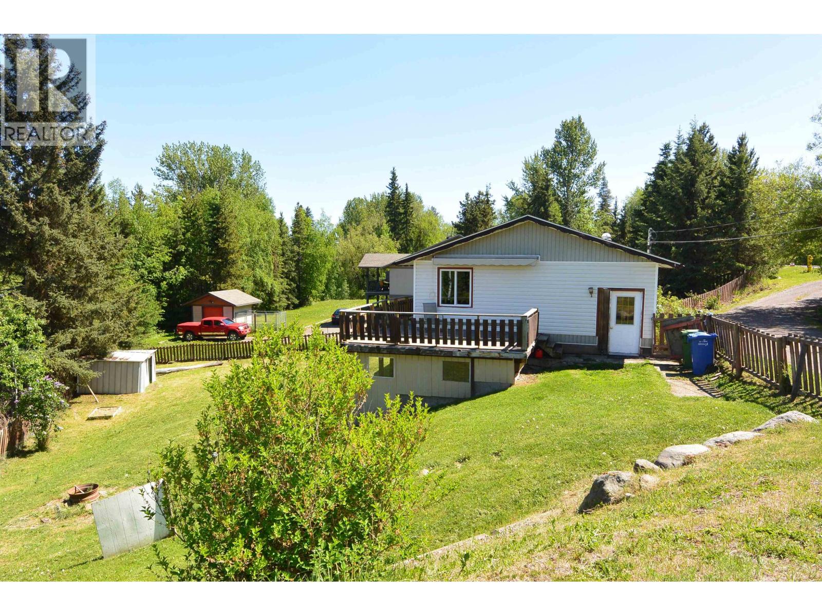 3686 Victoria Drive, Smithers, British Columbia  V0J 2N0 - Photo 3 - R3131477