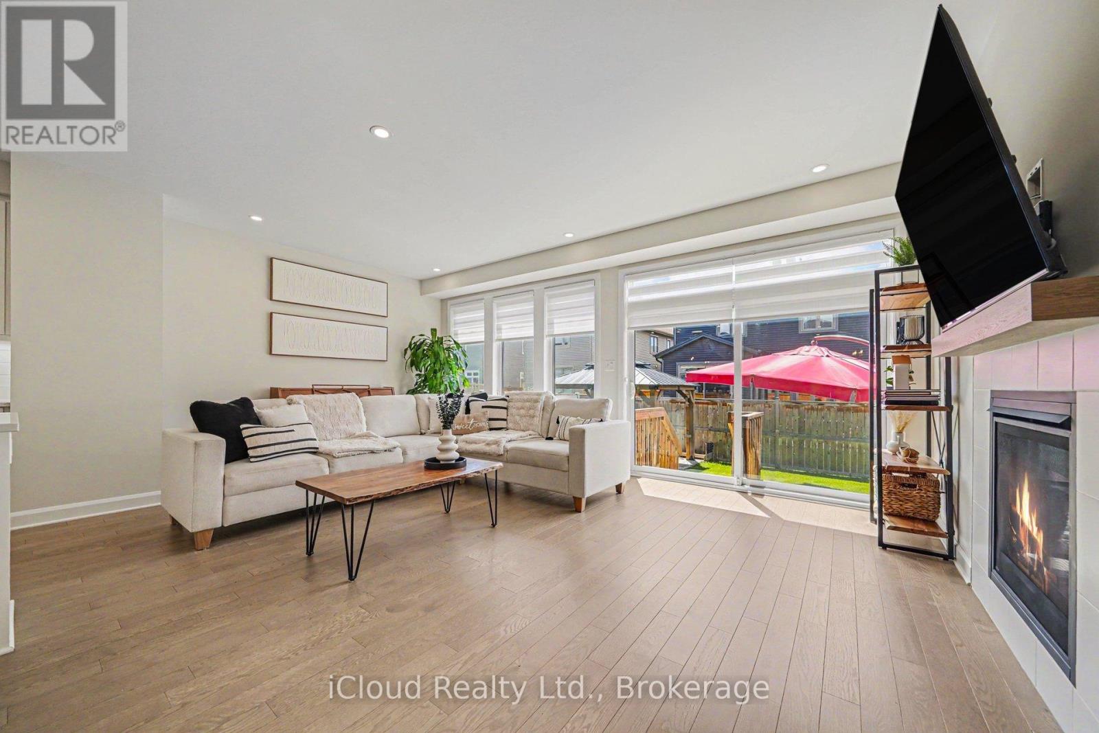 616 Moonflower Crescent, Ottawa, Ontario  K1T 0X8 - Photo 7 - X13231334