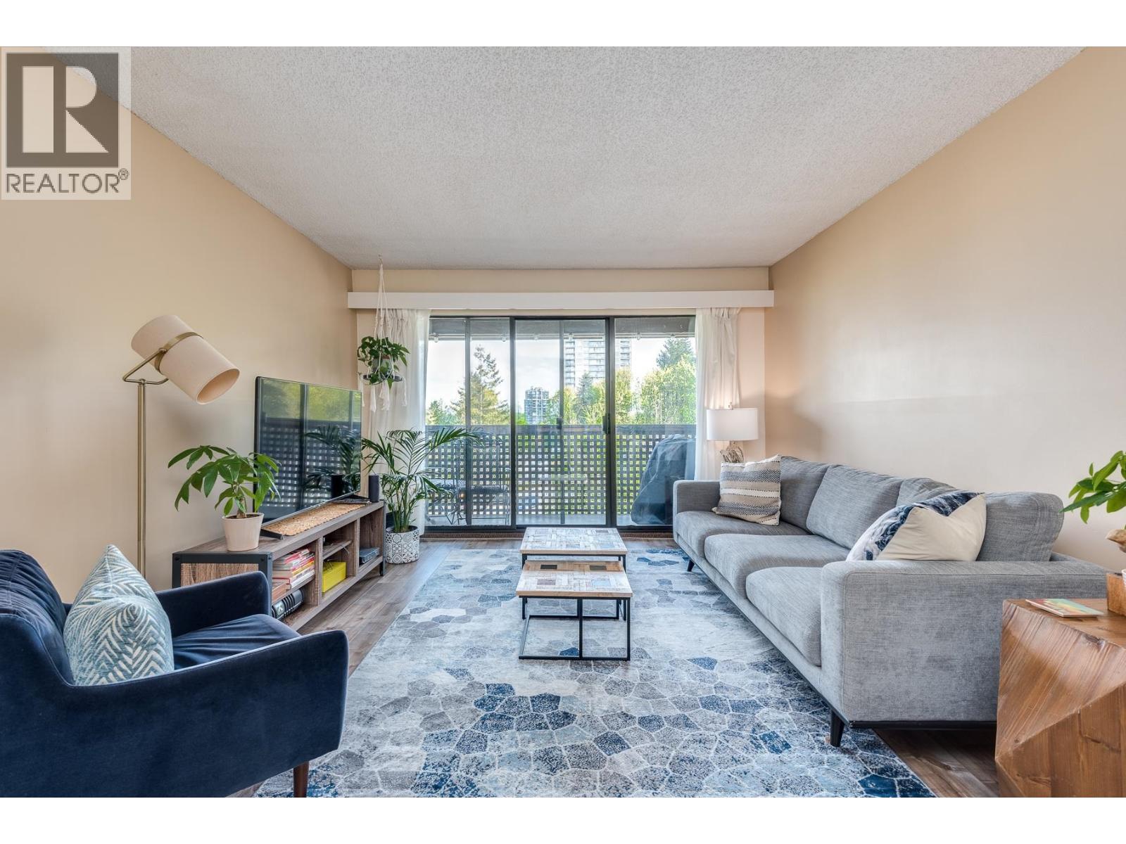 409 340 Ginger Drive, New Westminster, British Columbia  V3L 5L7 - Photo 1 - R3130271