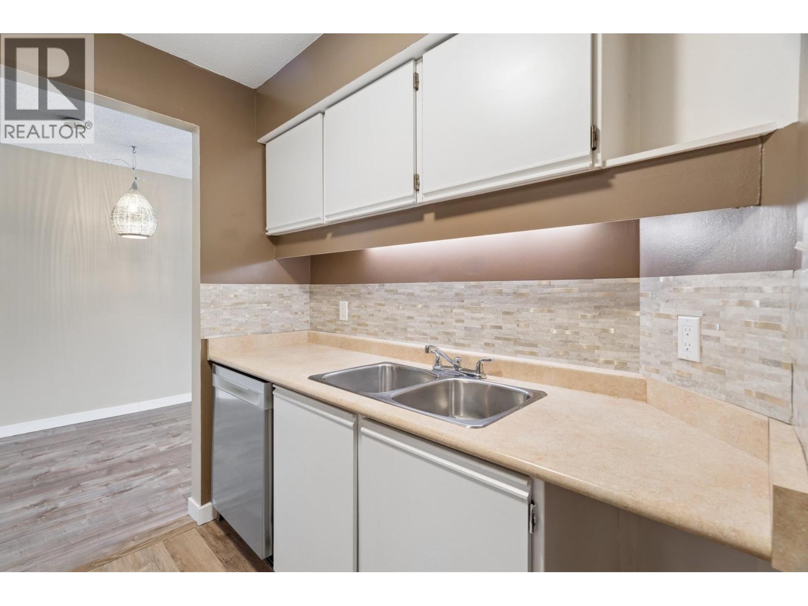 409 340 Ginger Drive, New Westminster, British Columbia  V3L 5L7 - Photo 13 - R3130271