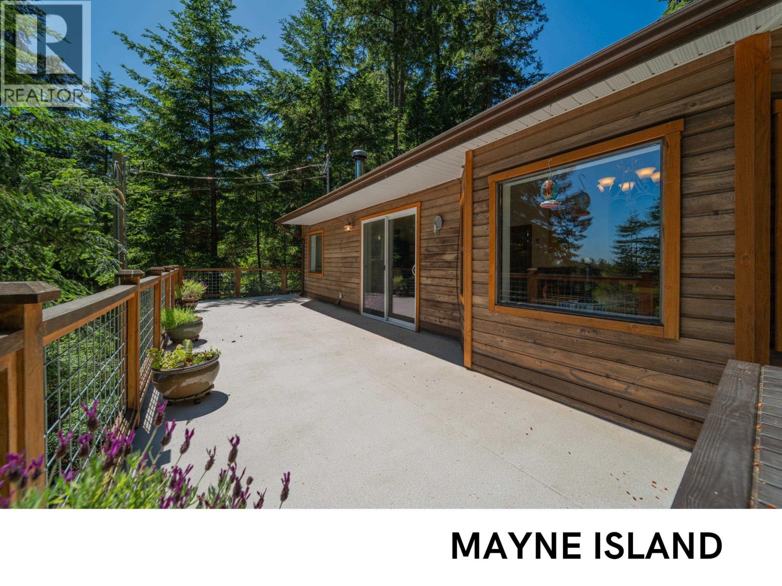 715 Fernhill Road, Mayne Island, British Columbia  V0N 2J2 - Photo 1 - R3131399