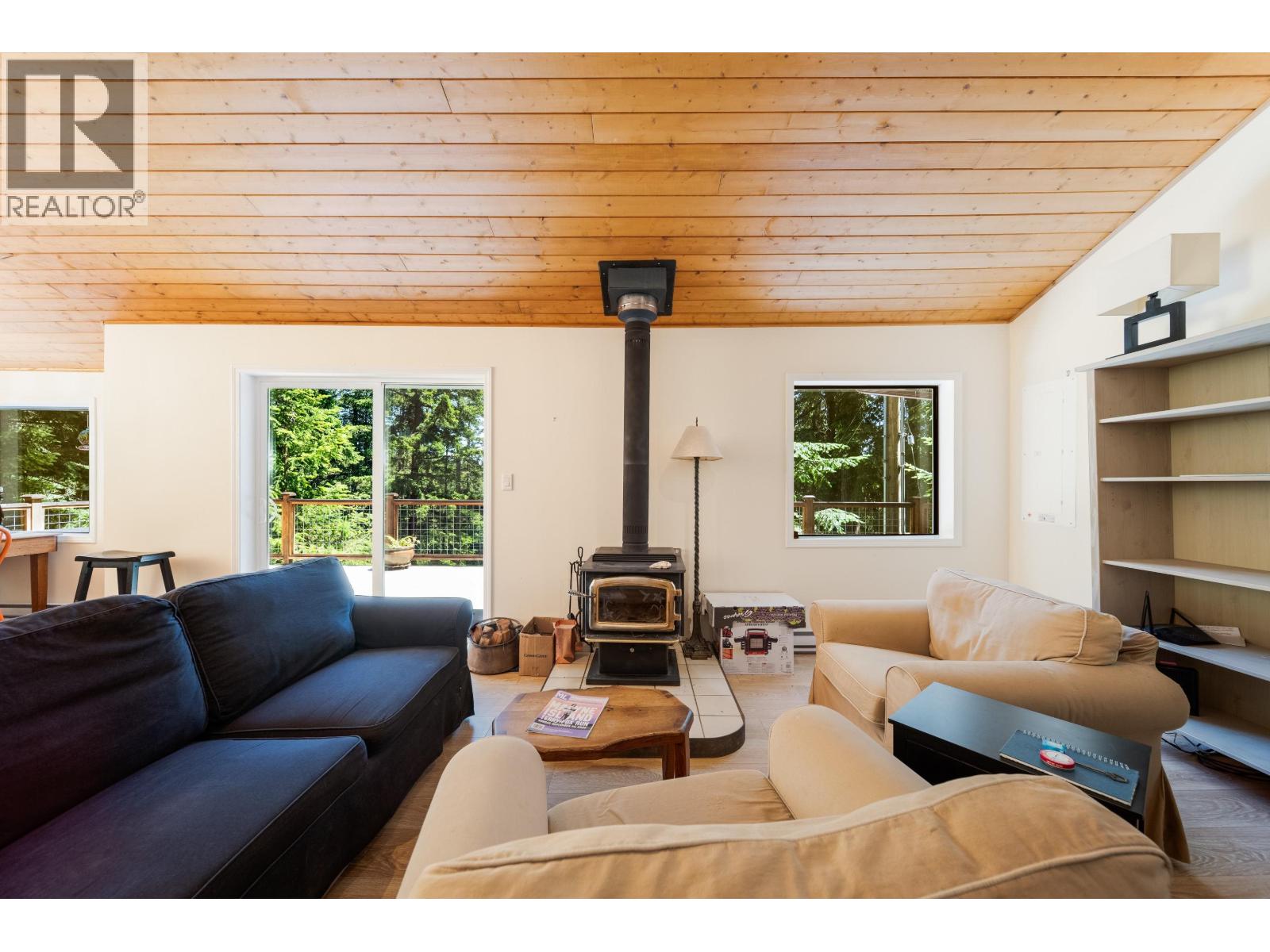 715 Fernhill Road, Mayne Island, British Columbia  V0N 2J2 - Photo 7 - R3131399