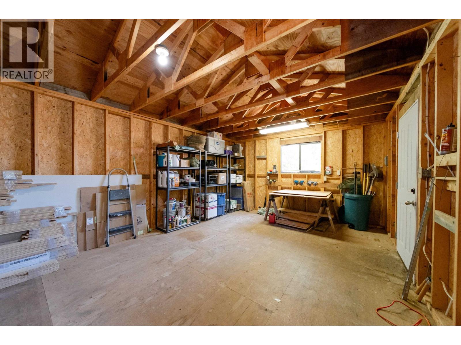 715 Fernhill Road, Mayne Island, British Columbia  V0N 2J2 - Photo 34 - R3131399