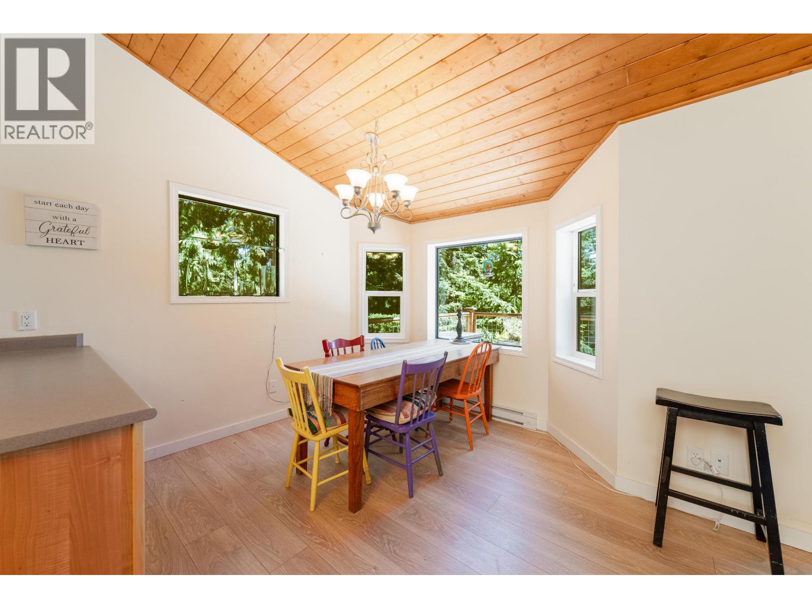 715 Fernhill Road, Mayne Island, British Columbia  V0N 2J2 - Photo 9 - R3131399