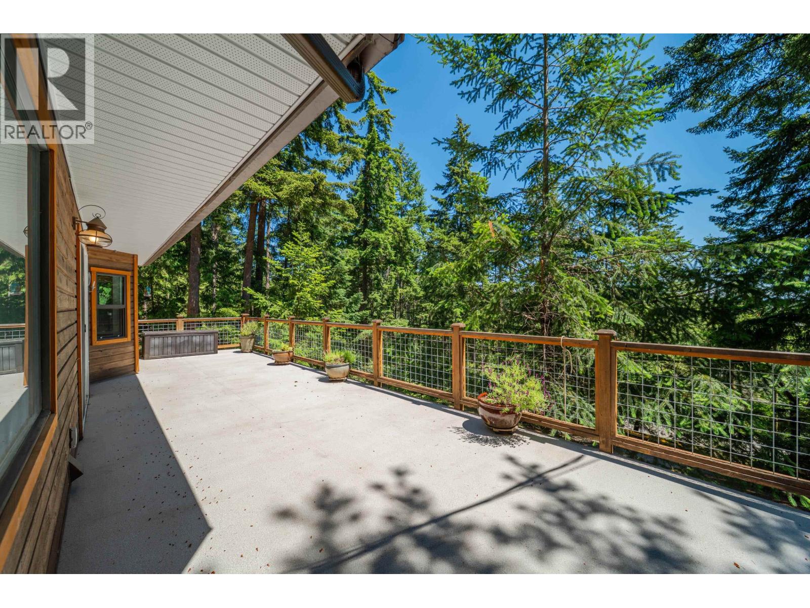 715 Fernhill Road, Mayne Island, British Columbia  V0N 2J2 - Photo 2 - R3131399