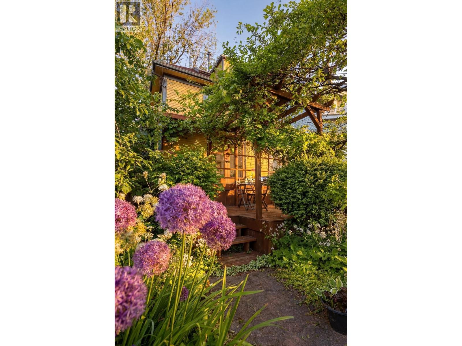 1746 William Street, Vancouver, British Columbia  V5L 2R4 - Photo 13 - R3131476