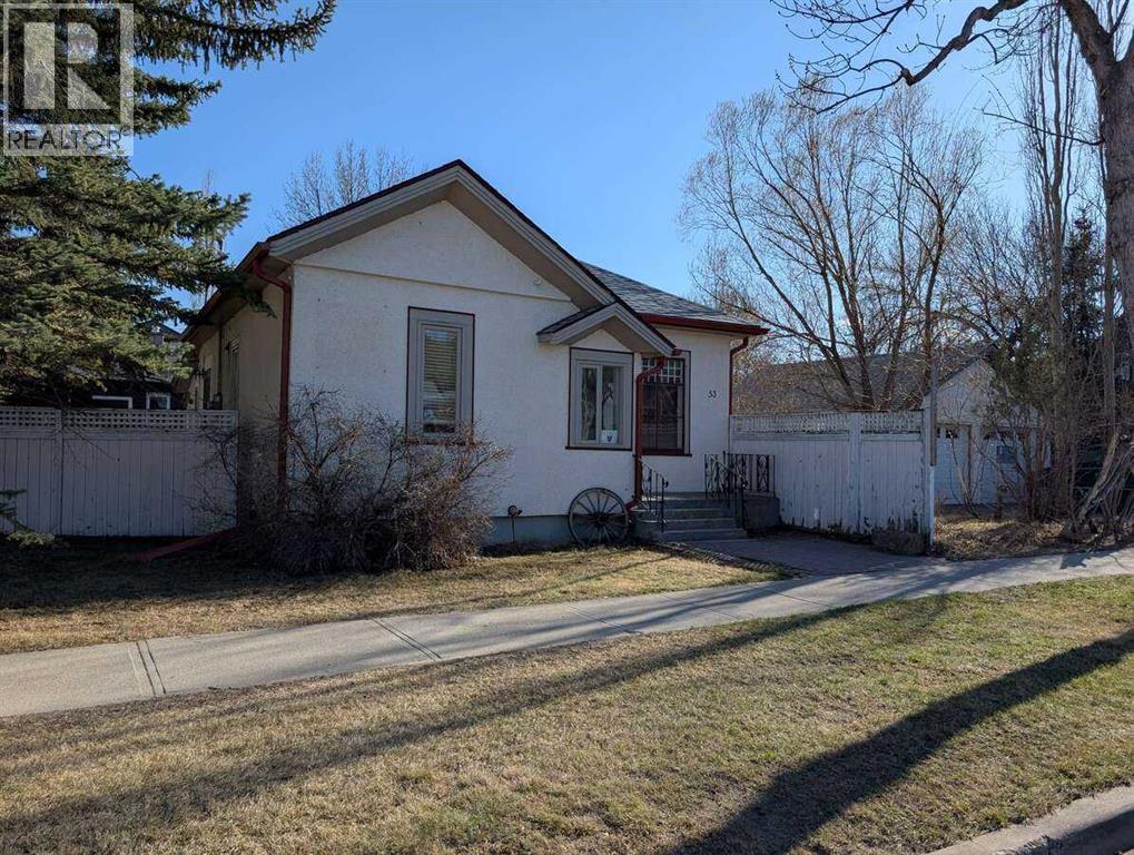 53 Elma Street W, Okotoks, Alberta  T1S 1J8 - Photo 1 - A2310692