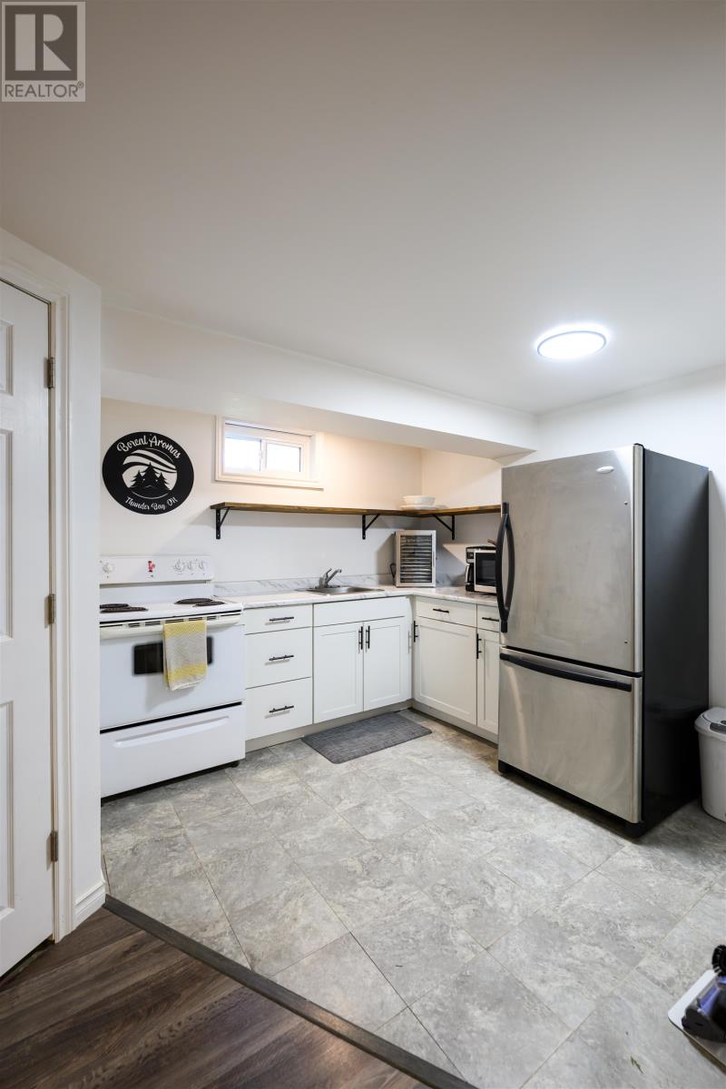 112 Walsh St West, Thunder Bay, Ontario  P7E 4W4 - Photo 26 - TB2601329