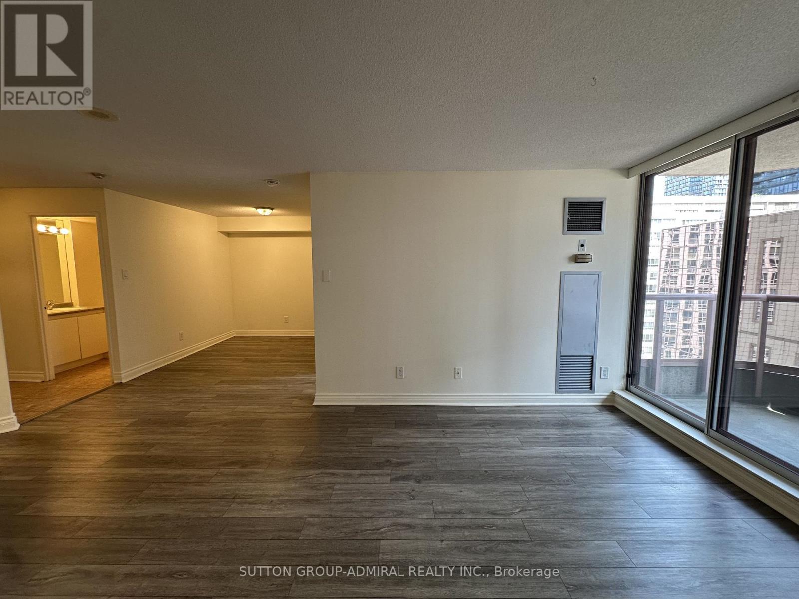 1503 - 736 Bay Street, Toronto, Ontario  M5G 2M4 - Photo 8 - C13231764
