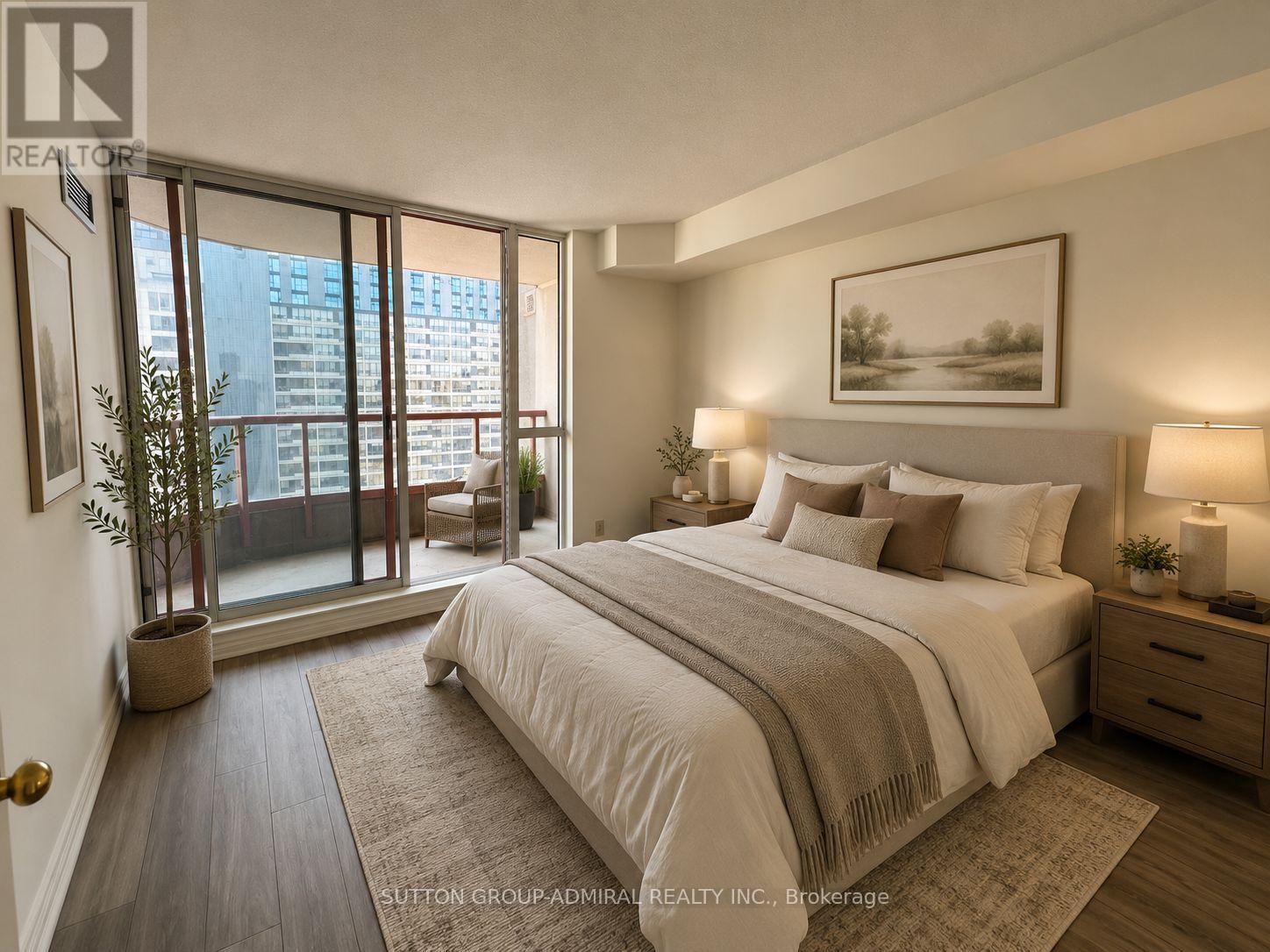 2403 - 736 Bay Street, Toronto, Ontario  M5G 1N6 - Photo 2 - C13231780