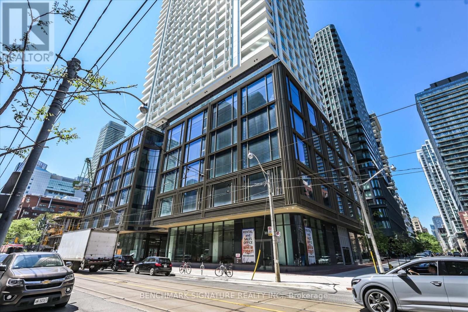 1212 - 88 Queen Street E, Toronto, Ontario  M5C 0B6 - Photo 2 - C13231792