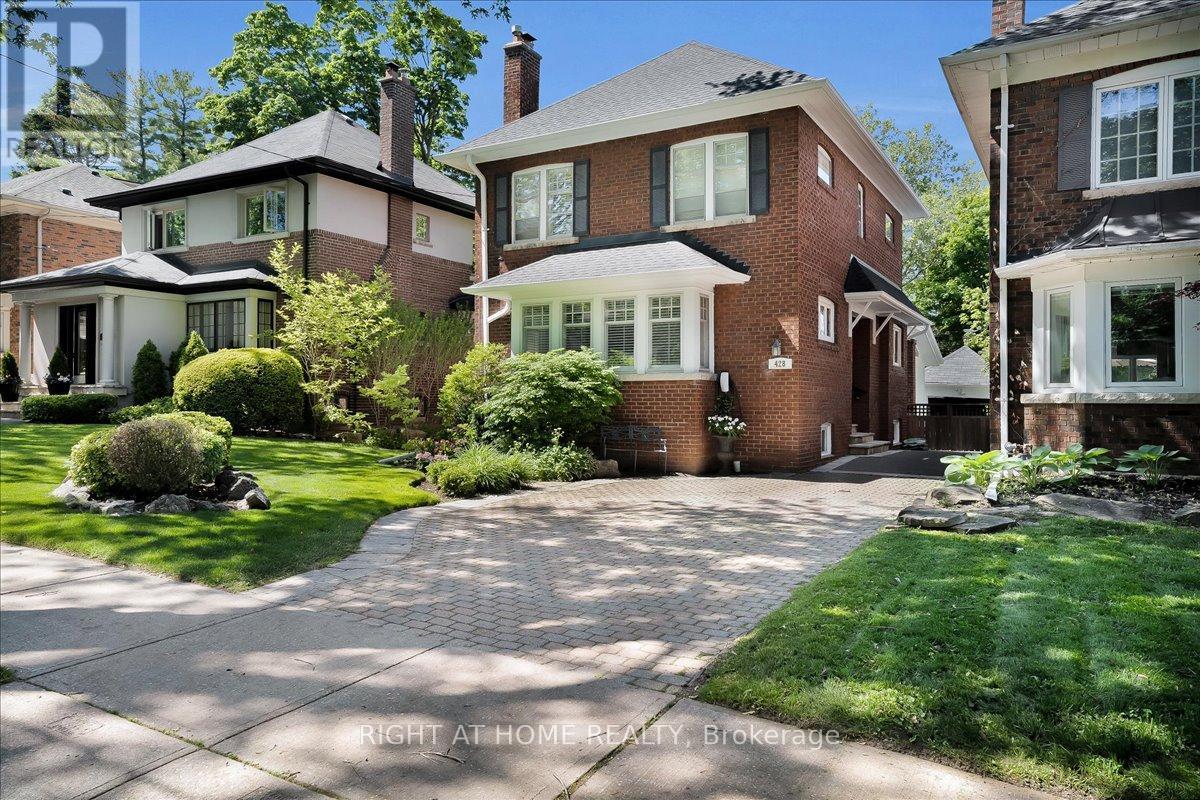 428 BRIAR HILL AVENUE, Toronto, Ontario