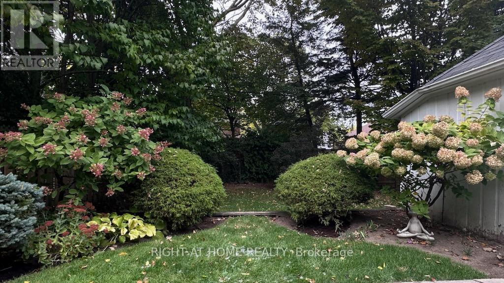 428 Briar Hill Avenue, Toronto, Ontario  M5N 1M7 - Photo 26 - C13231794