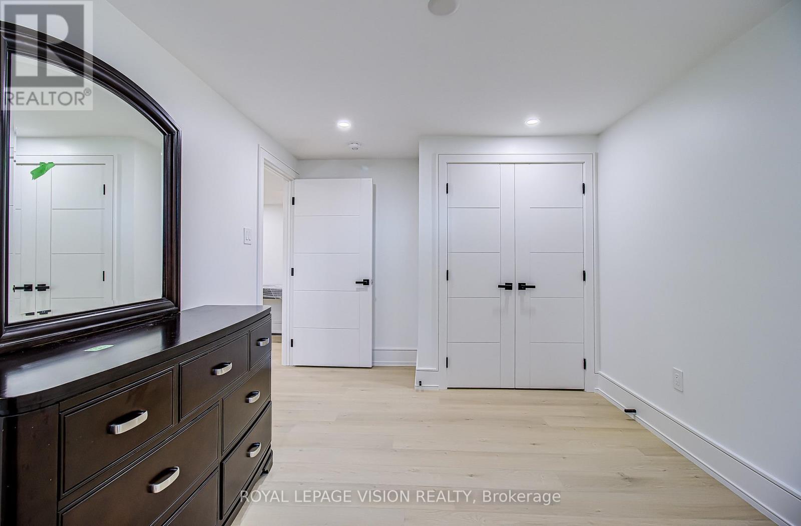 22 Anson Avenue, Toronto, Ontario  M1M 1X3 - Photo 13 - E13231752