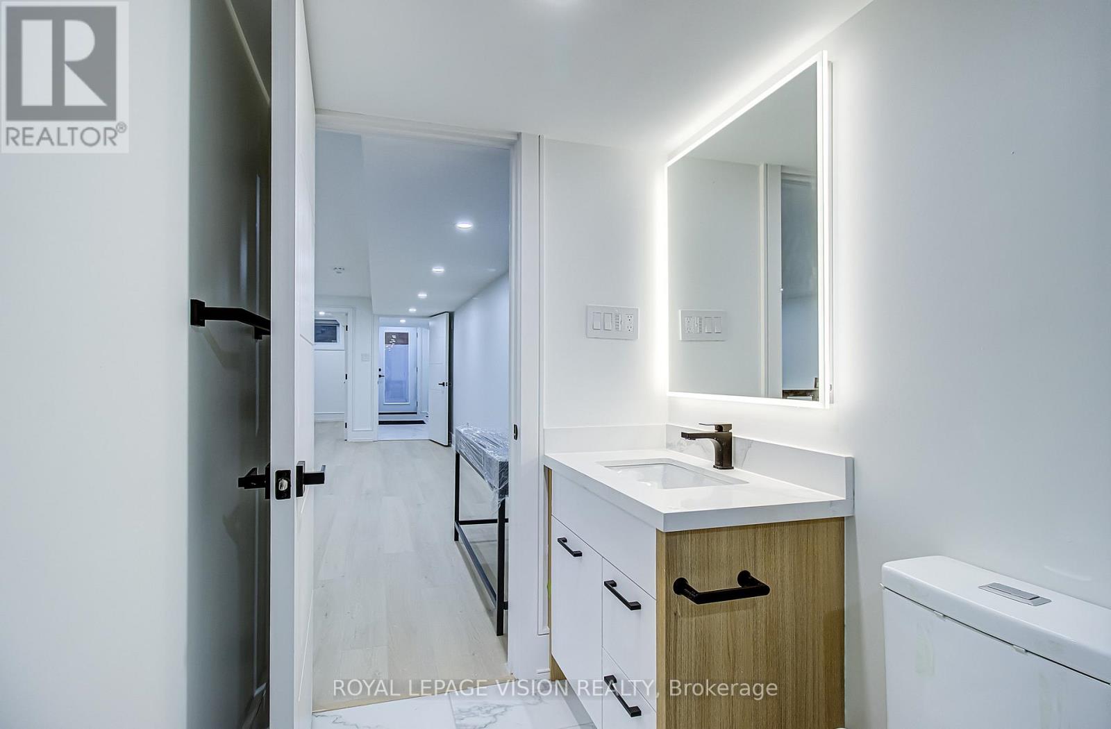 22 Anson Avenue, Toronto, Ontario  M1M 1X3 - Photo 14 - E13231752