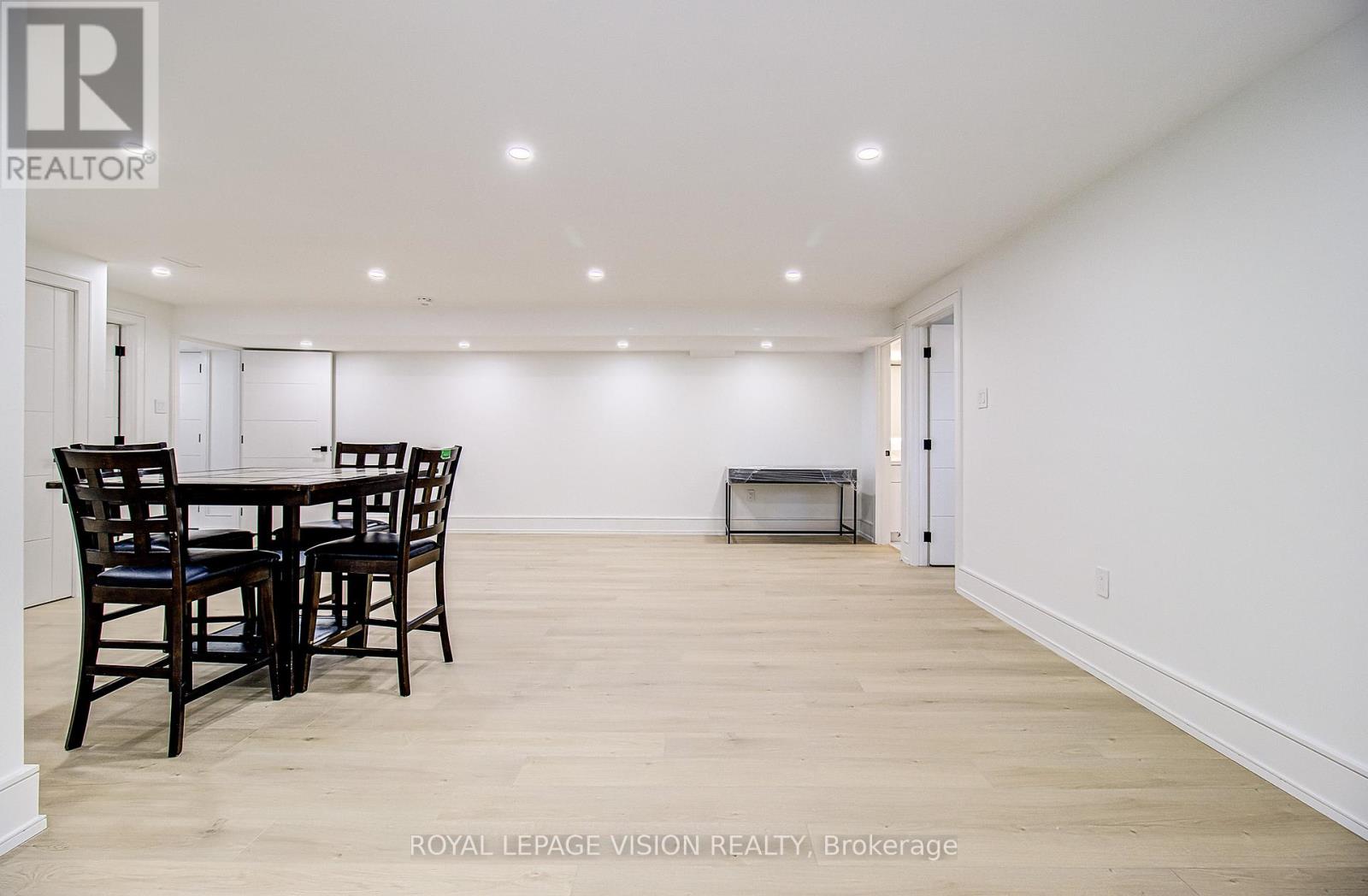 22 Anson Avenue, Toronto, Ontario  M1M 1X3 - Photo 5 - E13231752