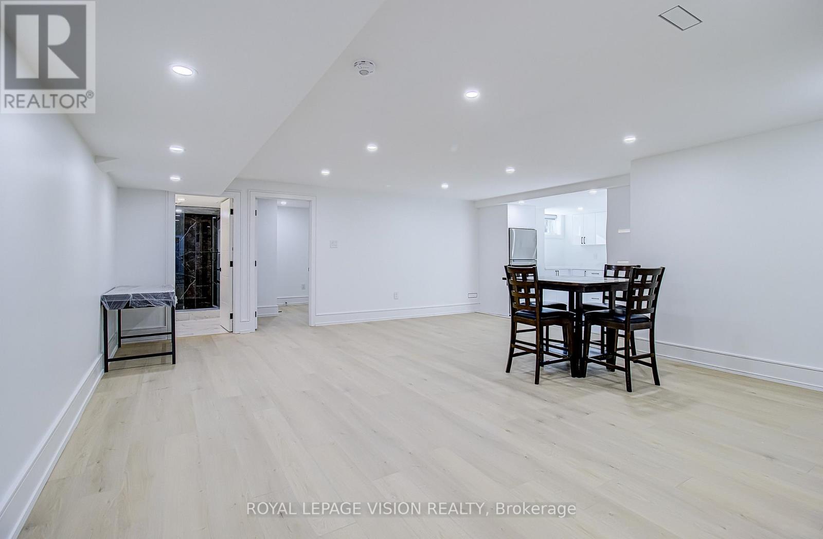 22 Anson Avenue, Toronto, Ontario  M1M 1X3 - Photo 9 - E13231752