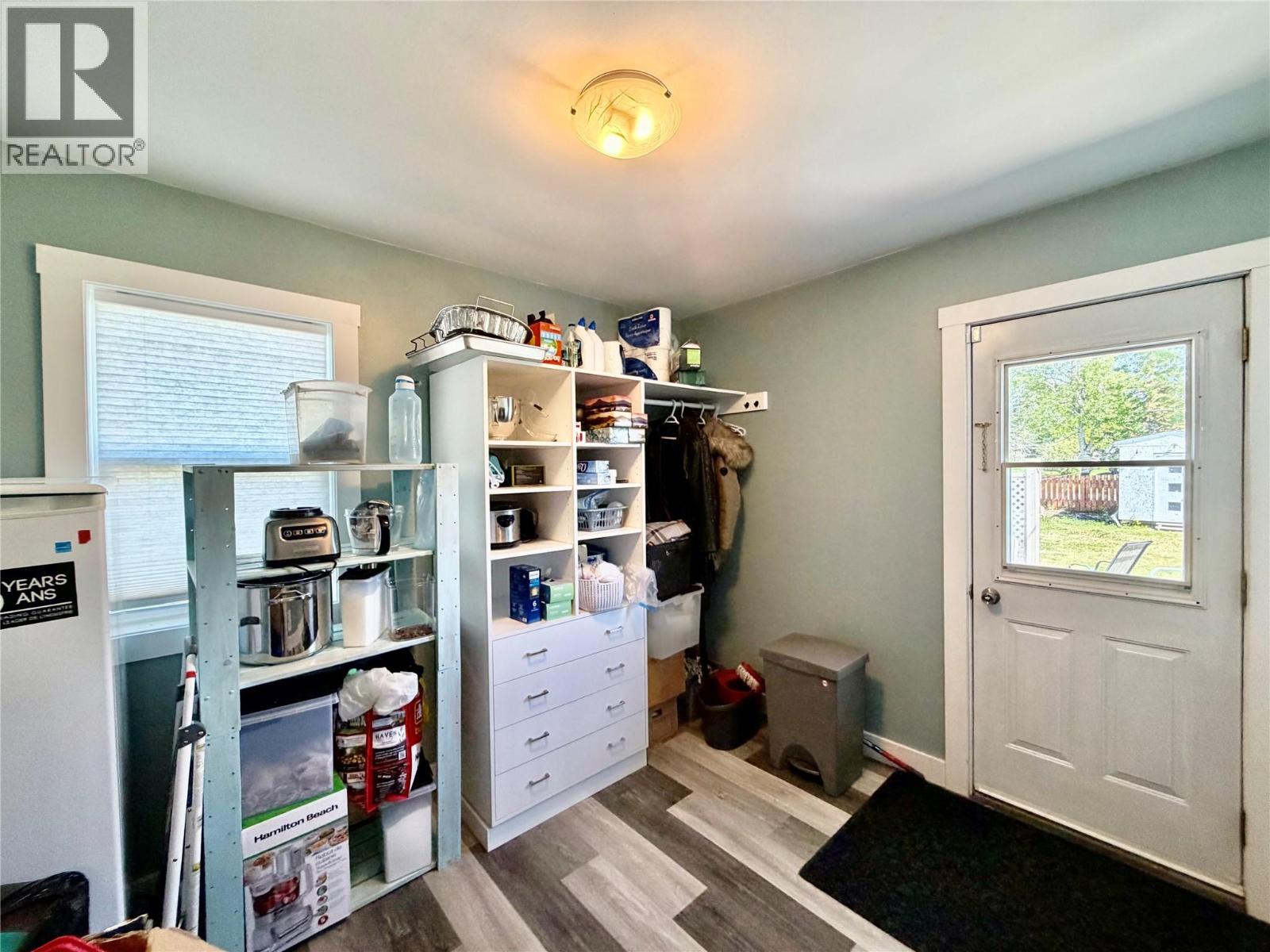 Listing image 9