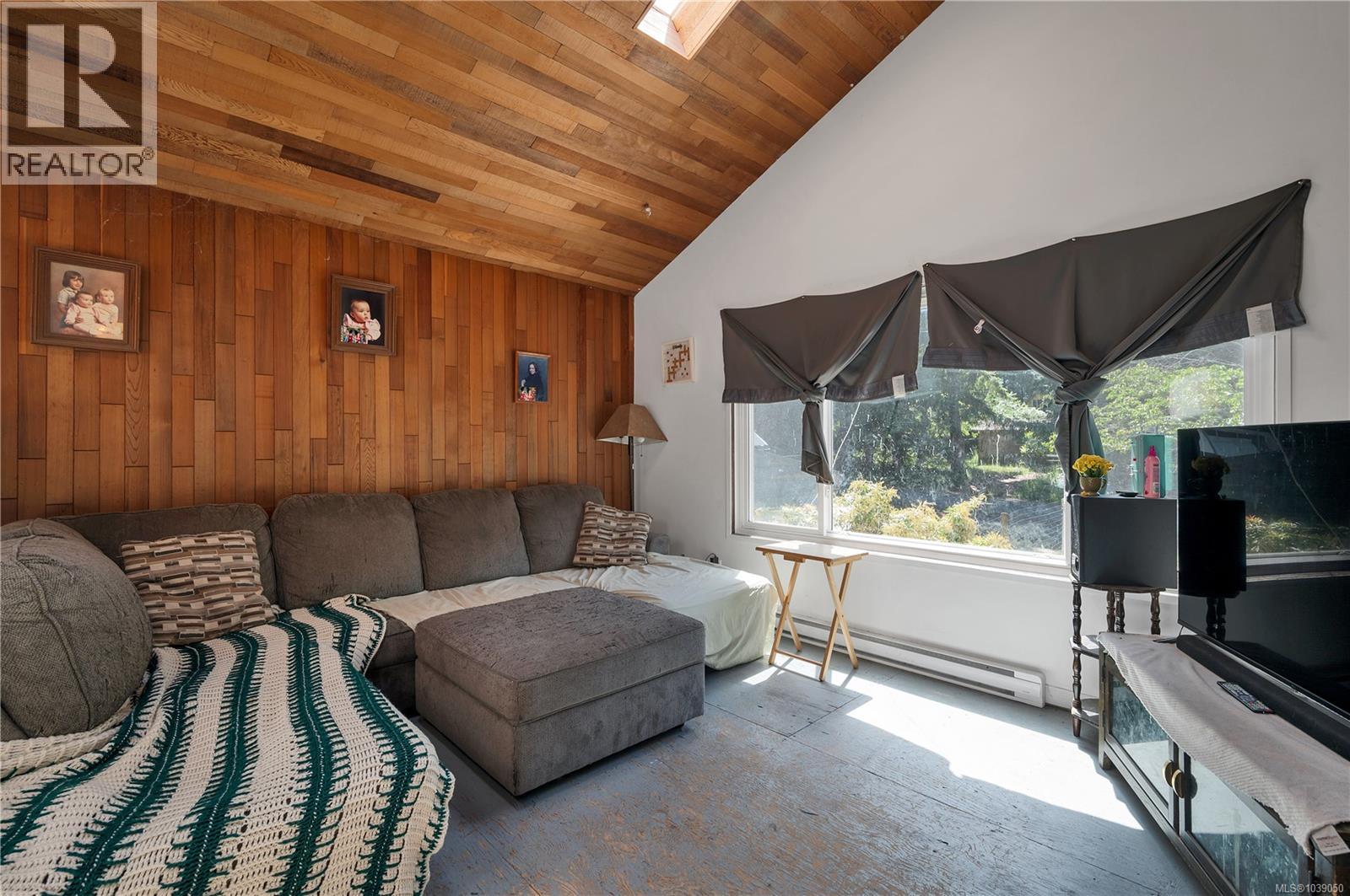 1376 Hooley Rd, Quadra Island, British Columbia  V0P 1N0 - Photo 3 - 1039050