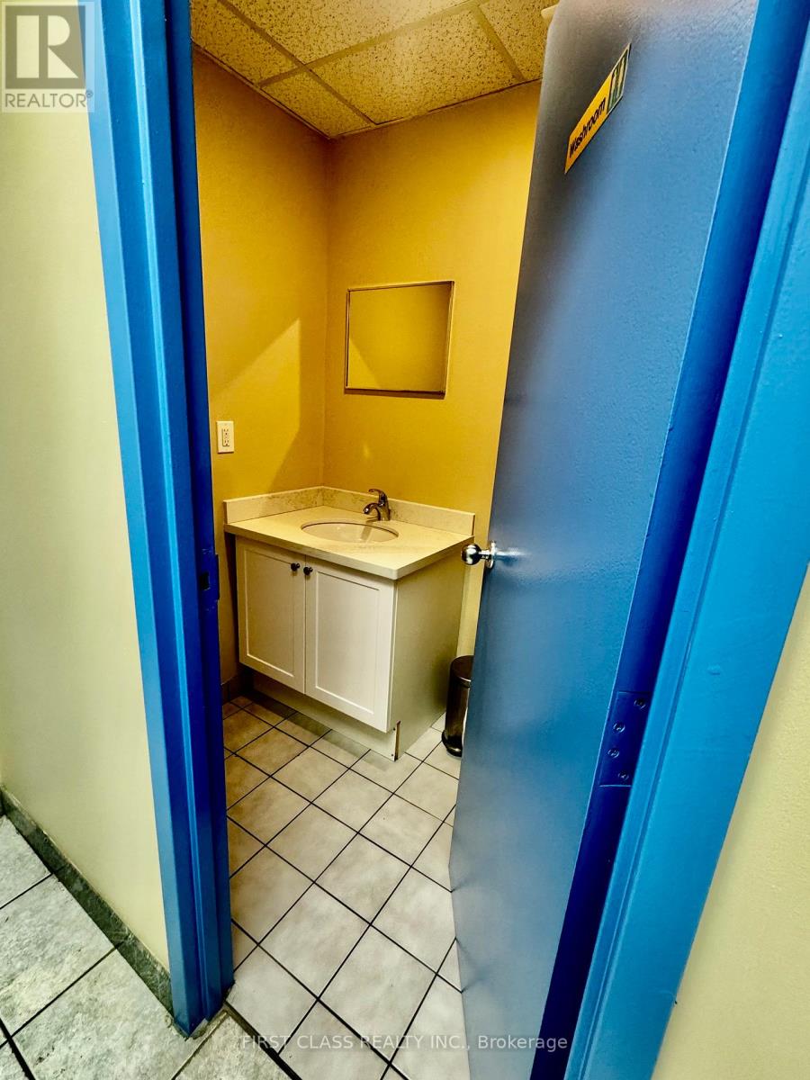 3b - 400 Creditstone Road W, Vaughan, Ontario  L4K 3Z3 - Photo 6 - N13231826