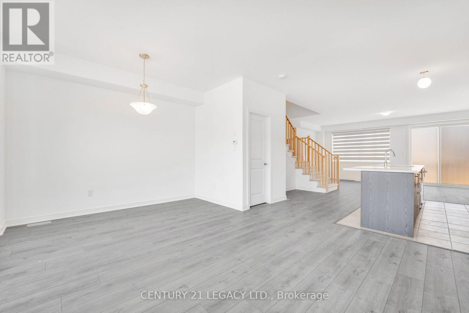 131 Blue Frst Crescent, Barrie (Innis-Shore), Ontario  L9J 0N5 - Photo 13 - S13231766