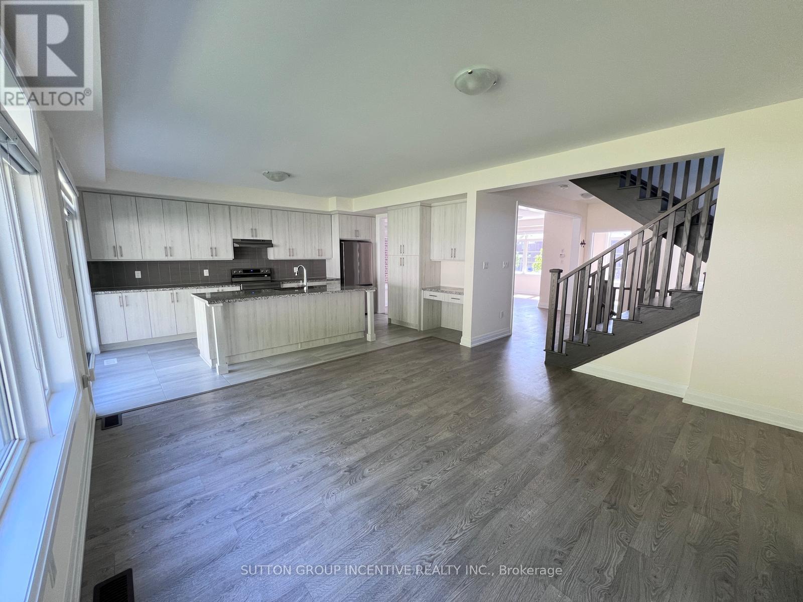 47 Bearberry Road, Springwater, Ontario  L9X 2E1 - Photo 10 - S13231782