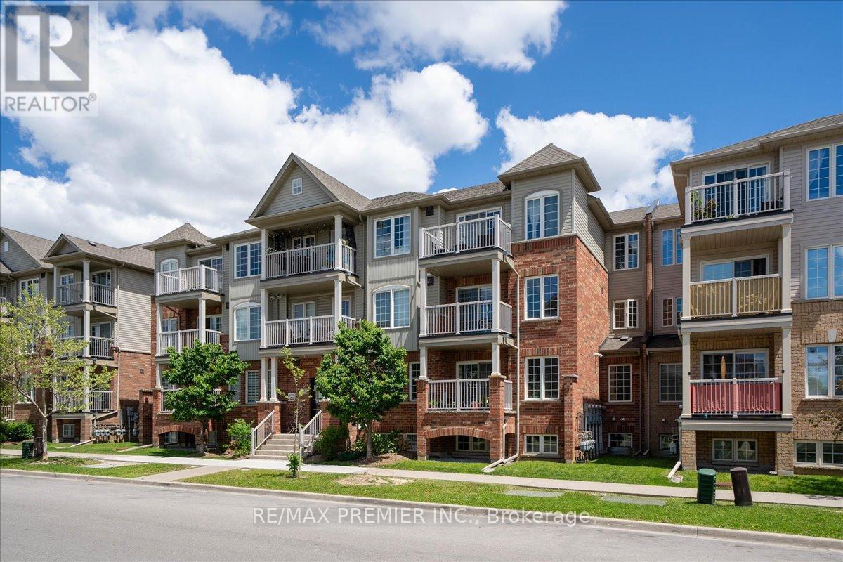 8 - 141 Isaac Devins Boulevard, Toronto, Ontario  M9M 0C4 - Photo 3 - W13231758