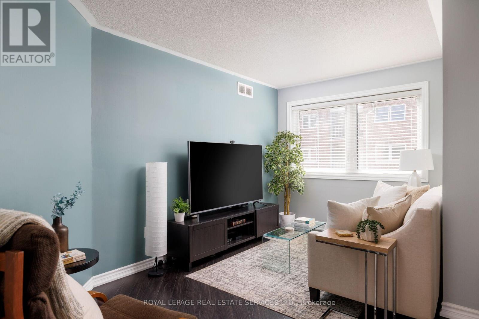 174 - 75 Bristol Road E, Mississauga, Ontario  L4Z 3P2 - Photo 3 - W13231796