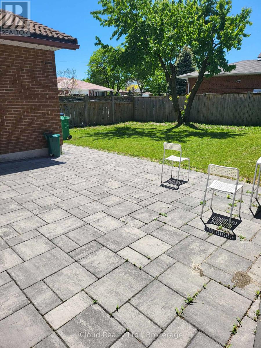 2498 Privet Cres Crescent, Mississauga, Ontario  L5B 2S4 - Photo 12 - W13231800