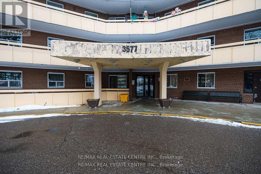 207 - 3577 Derry Road, Mississauga, Ontario  L4T 1B3 - Photo 3 - W13231818