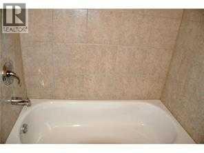 2, 6147 Buckthorn Road NW, Calgary, Alberta  T2K 2Z2 - Photo 4 - A2301148