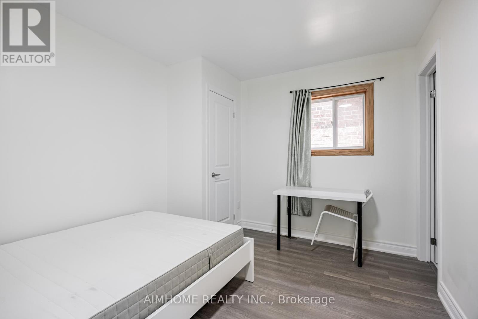 2C - 144 WOLSELEY STREET, Toronto, Ontario