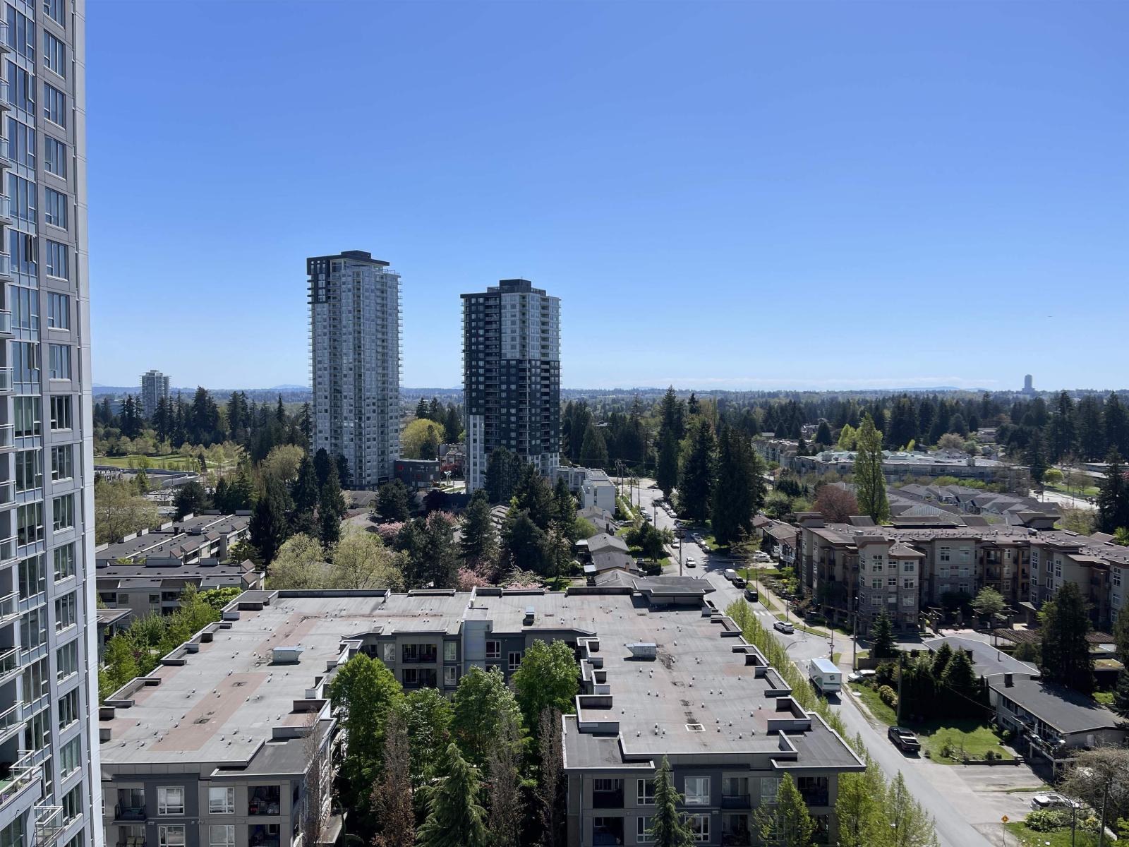 1507 13308 Central Avenue, Surrey, British Columbia  V3T 0M4 - Photo 2 - R3128925