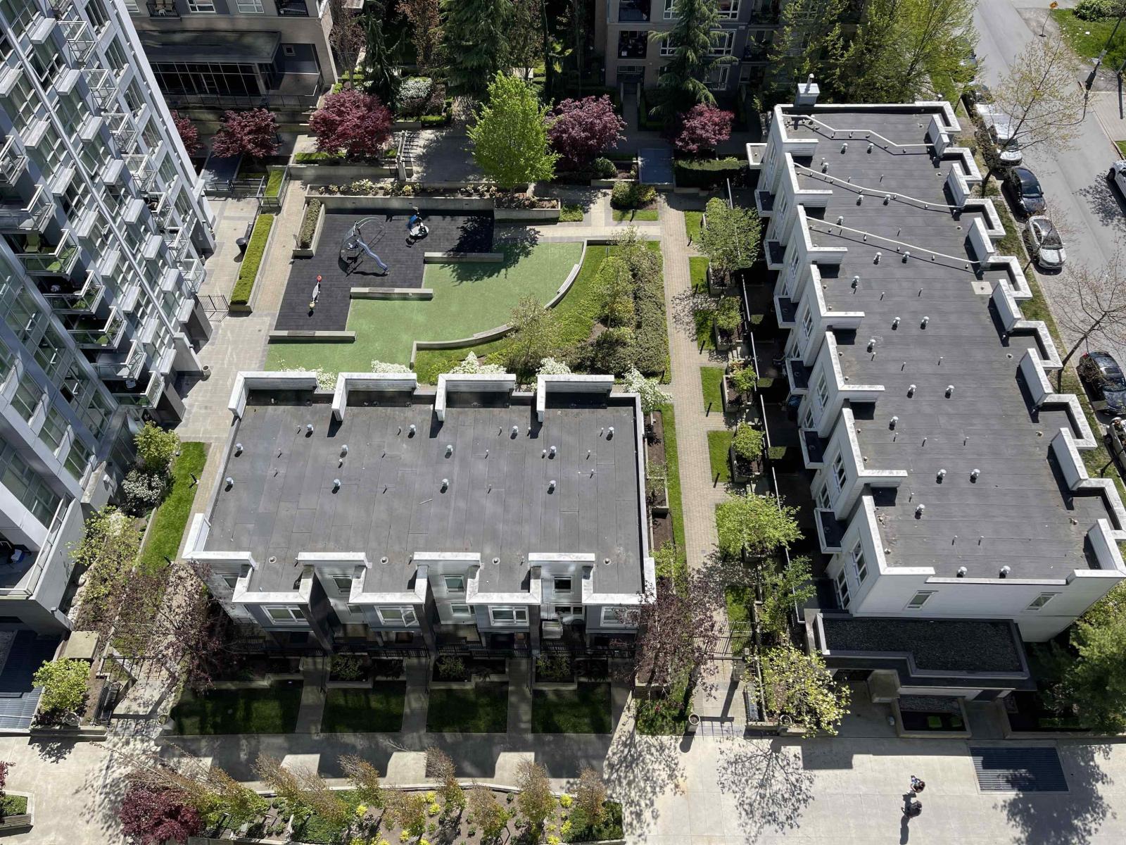 1507 13308 Central Avenue, Surrey, British Columbia  V3T 0M4 - Photo 3 - R3128925